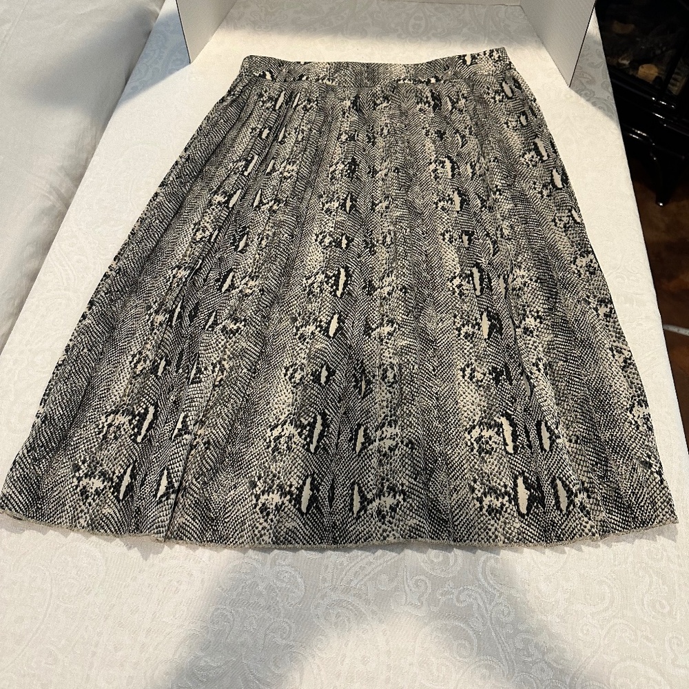 NWT J Crew knife pleat skirt Size 12